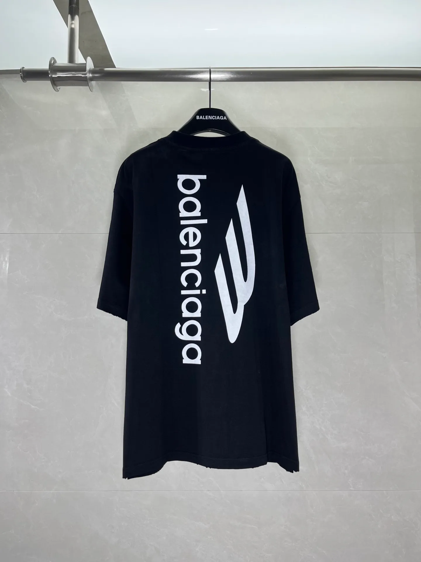 P100💰 -BALENCIAGA- New Arrival LOGO . 300 . Classic LOGO Os Same Style ：Black Size：XS L 8009